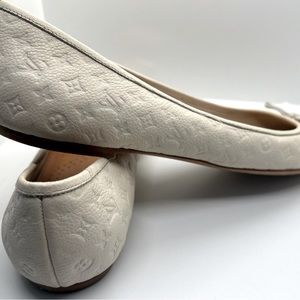 Louis Vuitton ballerina flat shoes Ivory 41